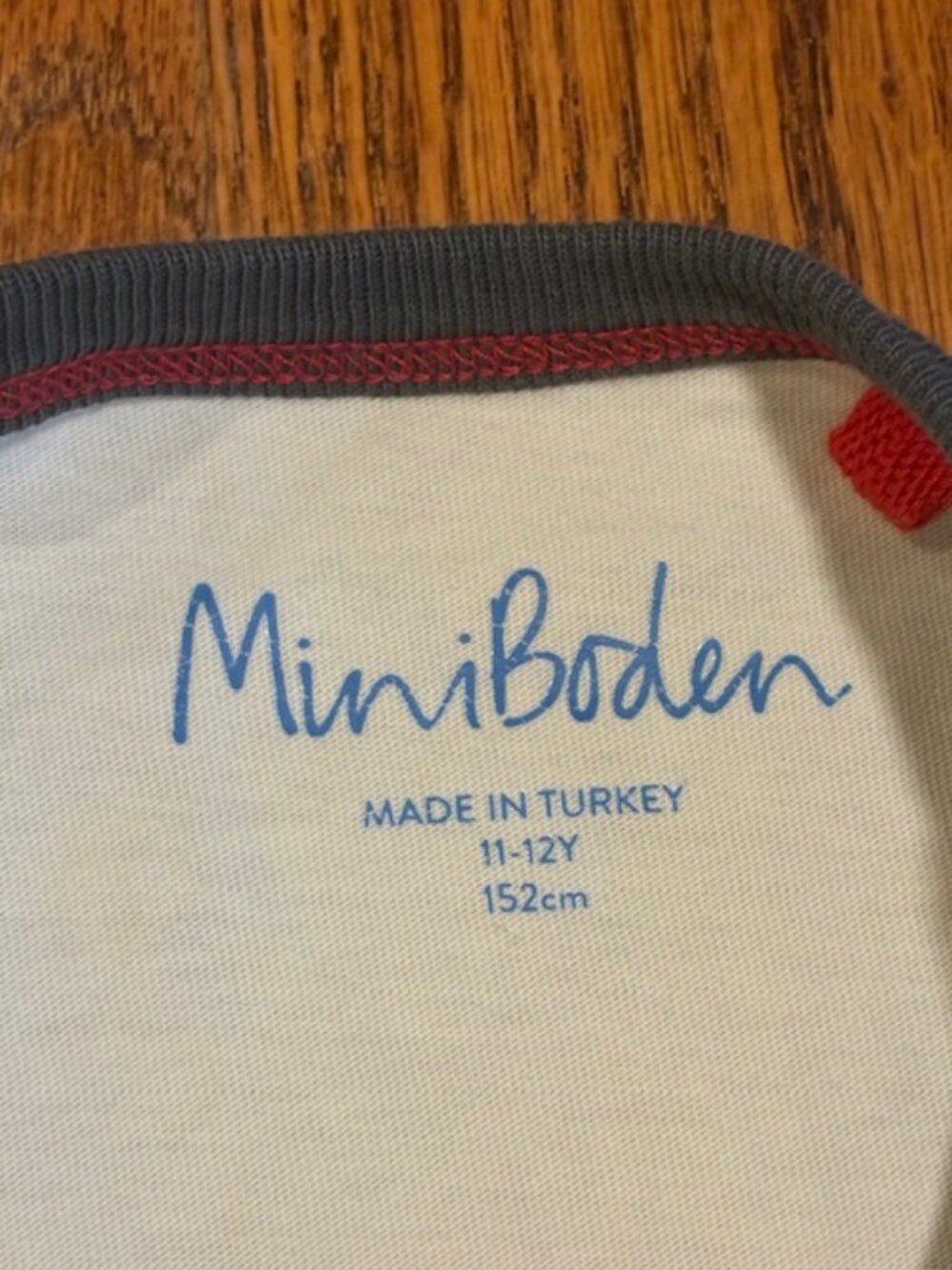 Mini Boden LS gray and ivory raglan tee with pirate theme size 11-12 years - Picture 3 of 4